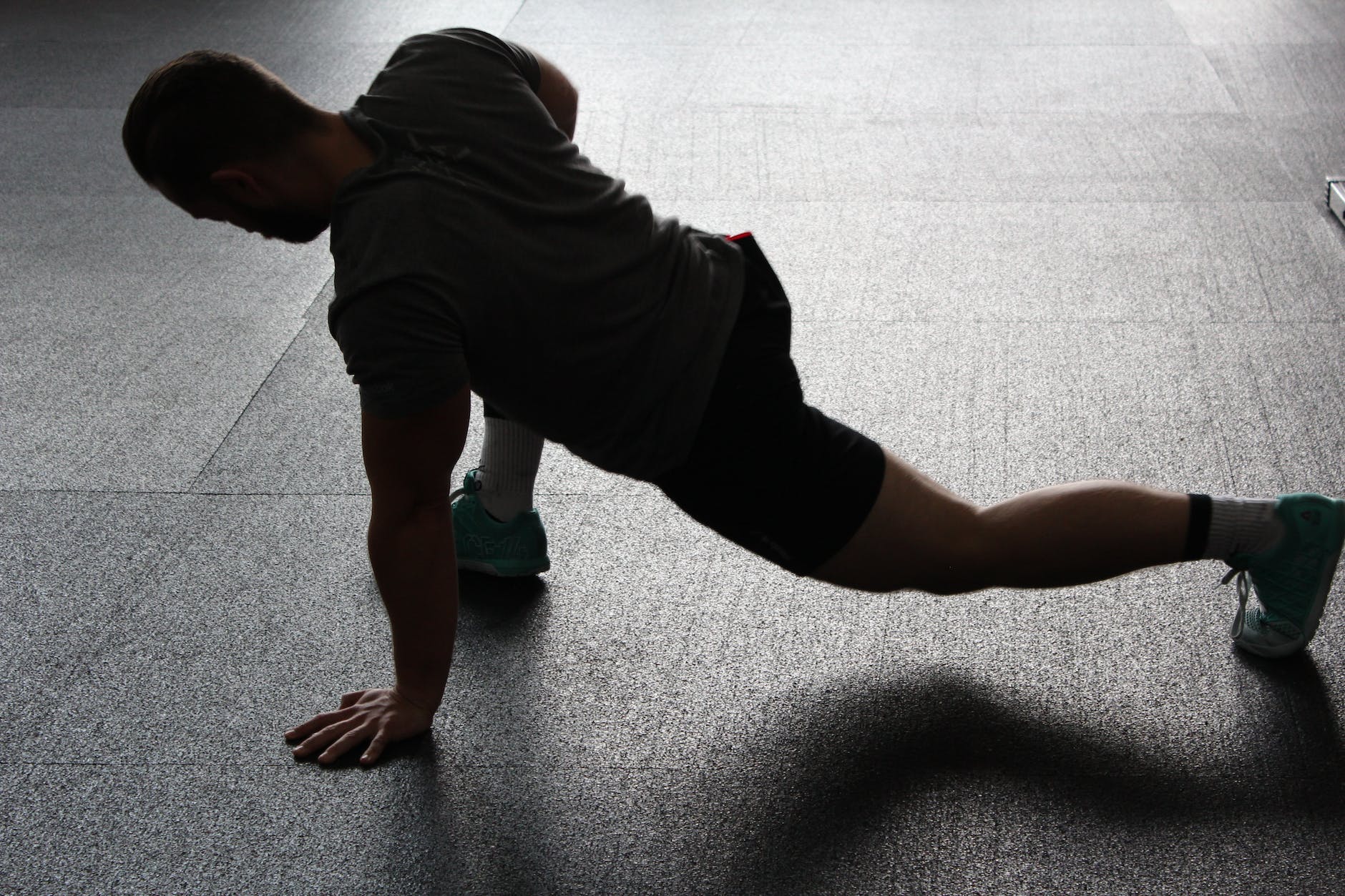 No Equipment : The Ultimate No Equipment Workout